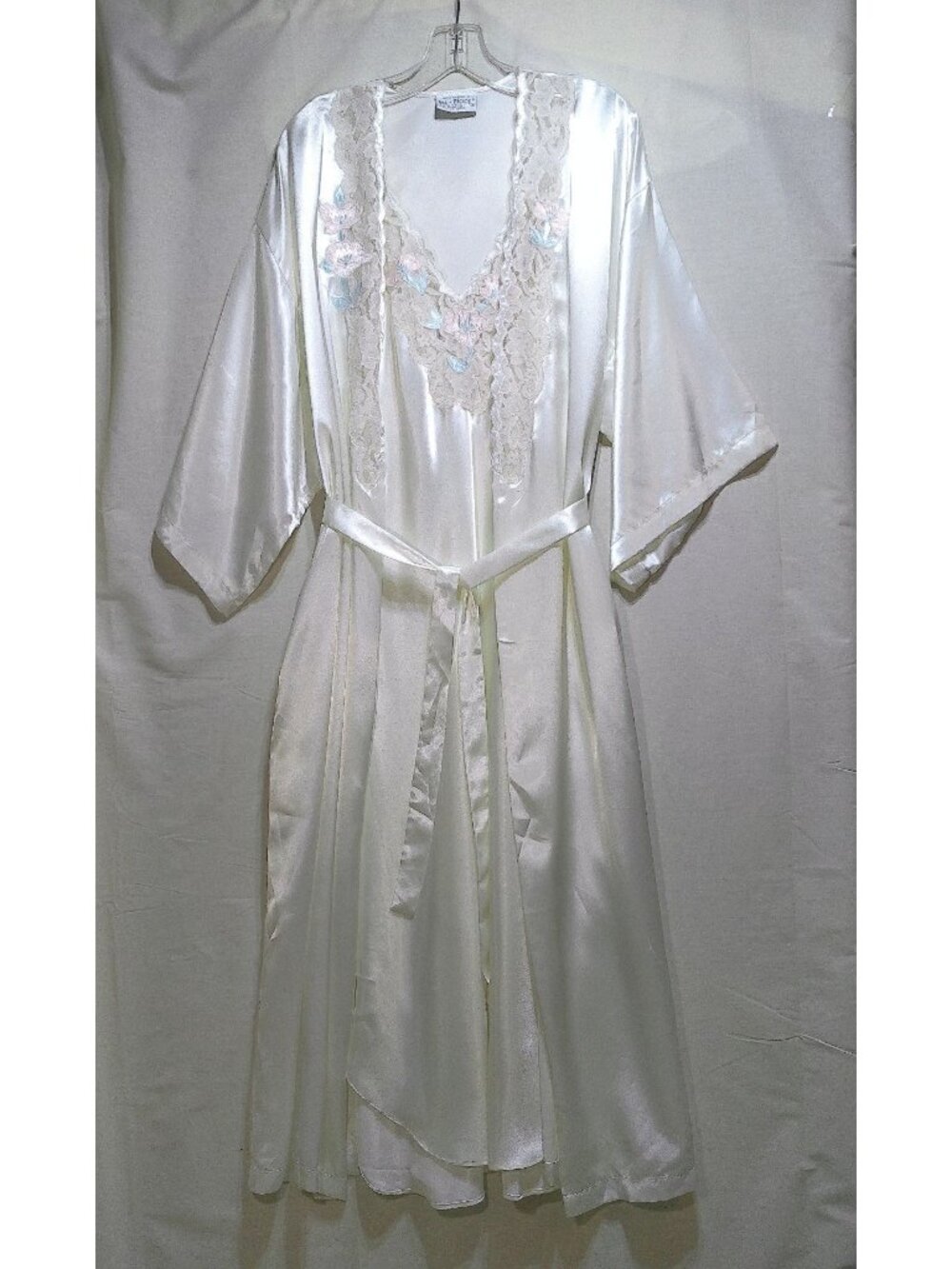Val Mode 2Pc. Night Gown Peignoir Set Champagne Medium Lace Kimono